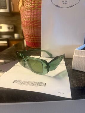 Prada PR 17WS SUNGLASSES